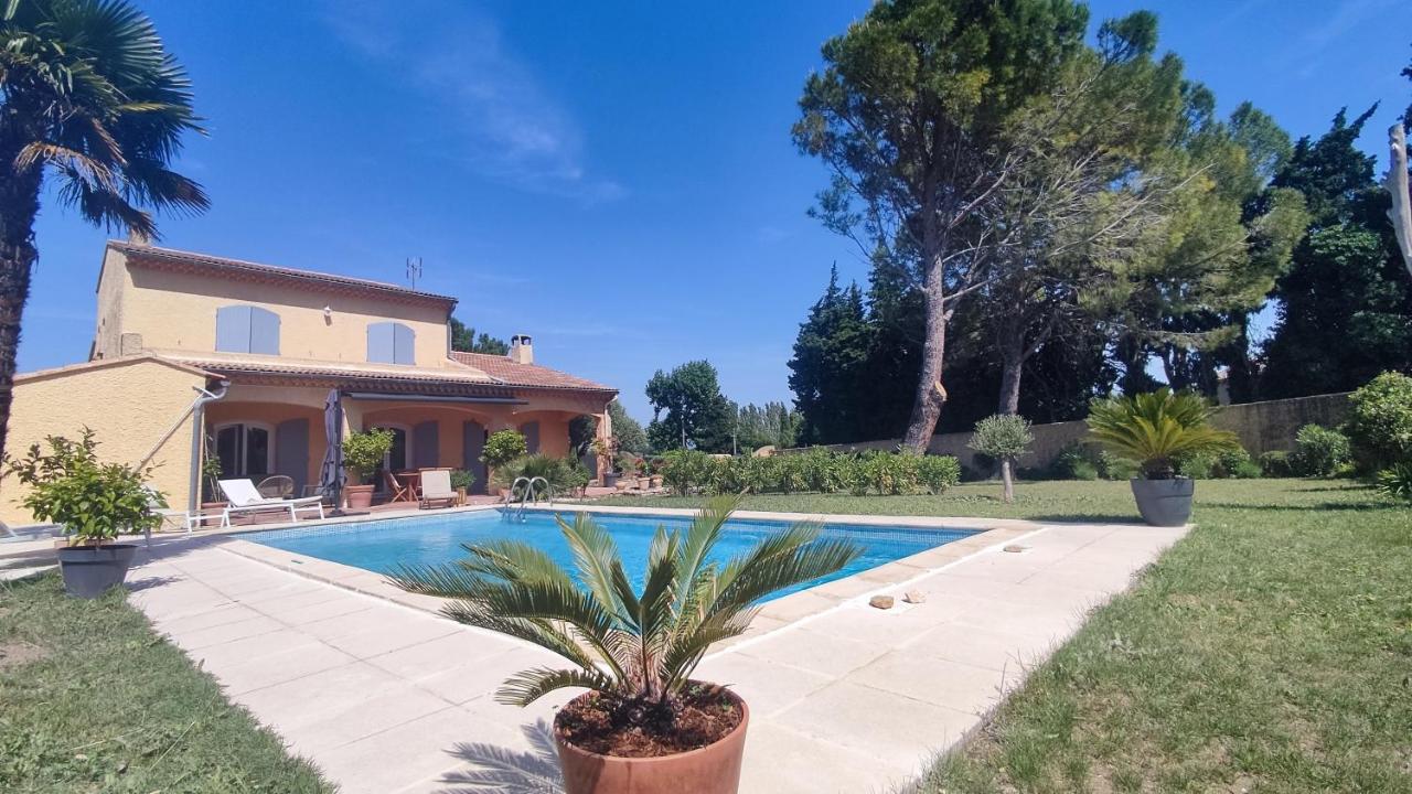 Chambre Et Petit Dejeuner Sérignan-du-Comtat Exterior foto